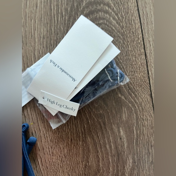 NWT ABERCROMBIE & FITCH HIGH LEG CHEEKY OPEN PIECE SWIMSUIT - Picture 4 of 6